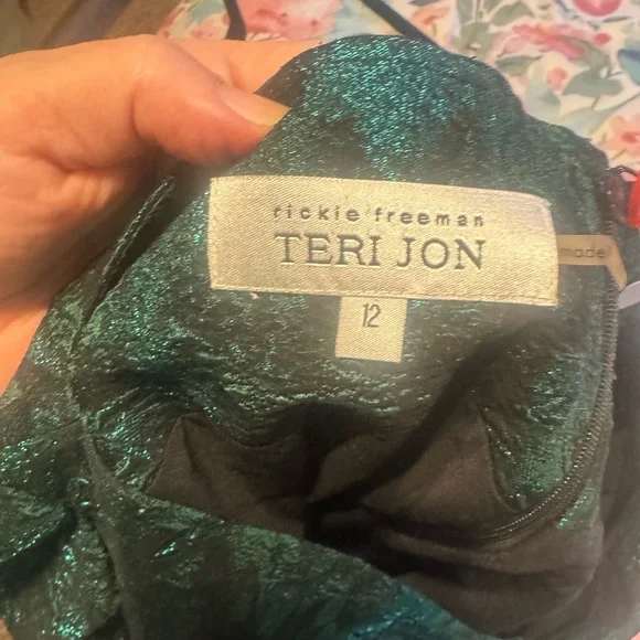 Teri Jon Emerald Metallic Dress Size 12 - Picture 2 of 4
